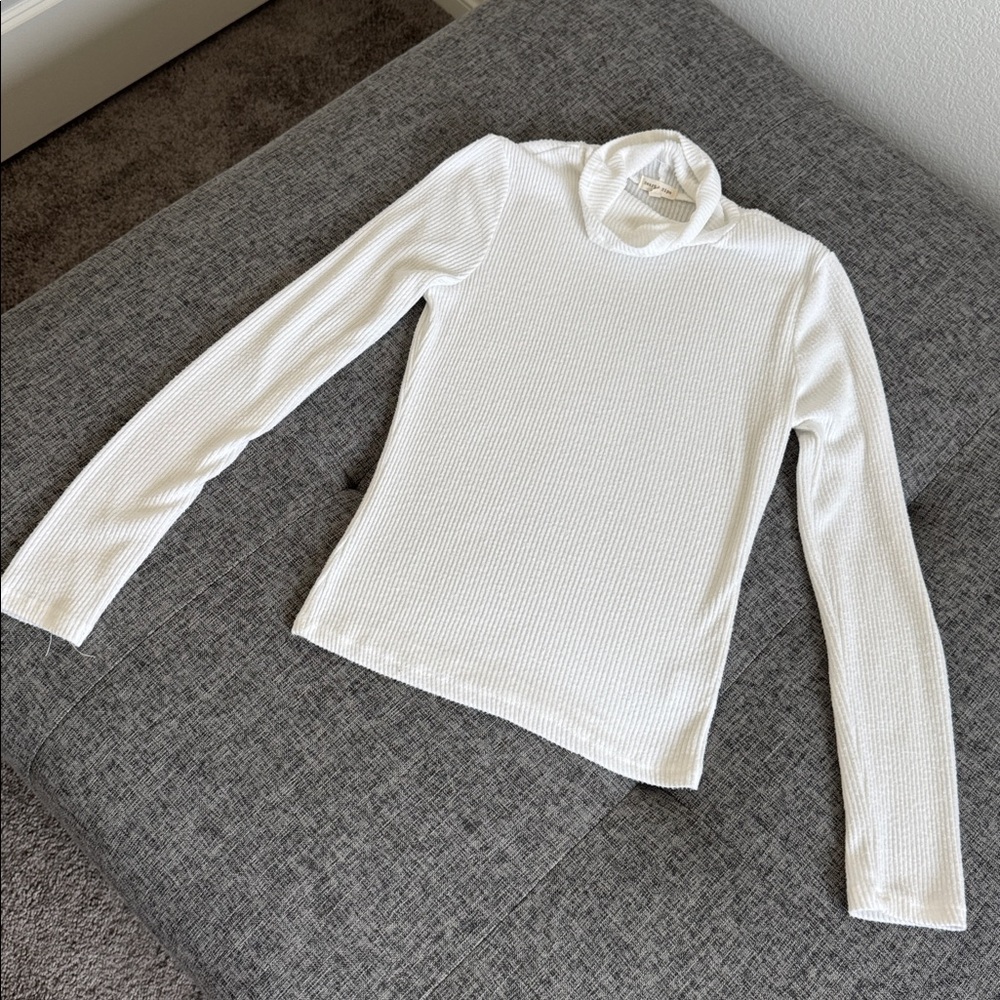 Heart Hips White Ribbed Knit Top